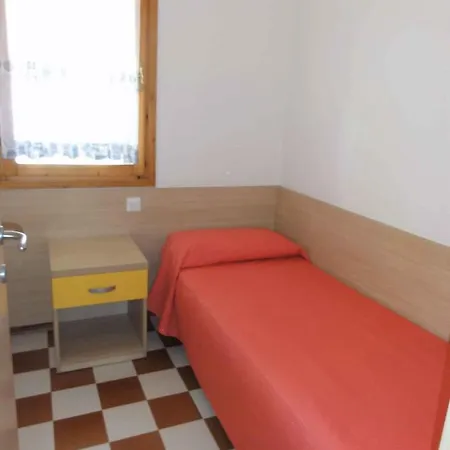 In 38400 Διαμέρισμα